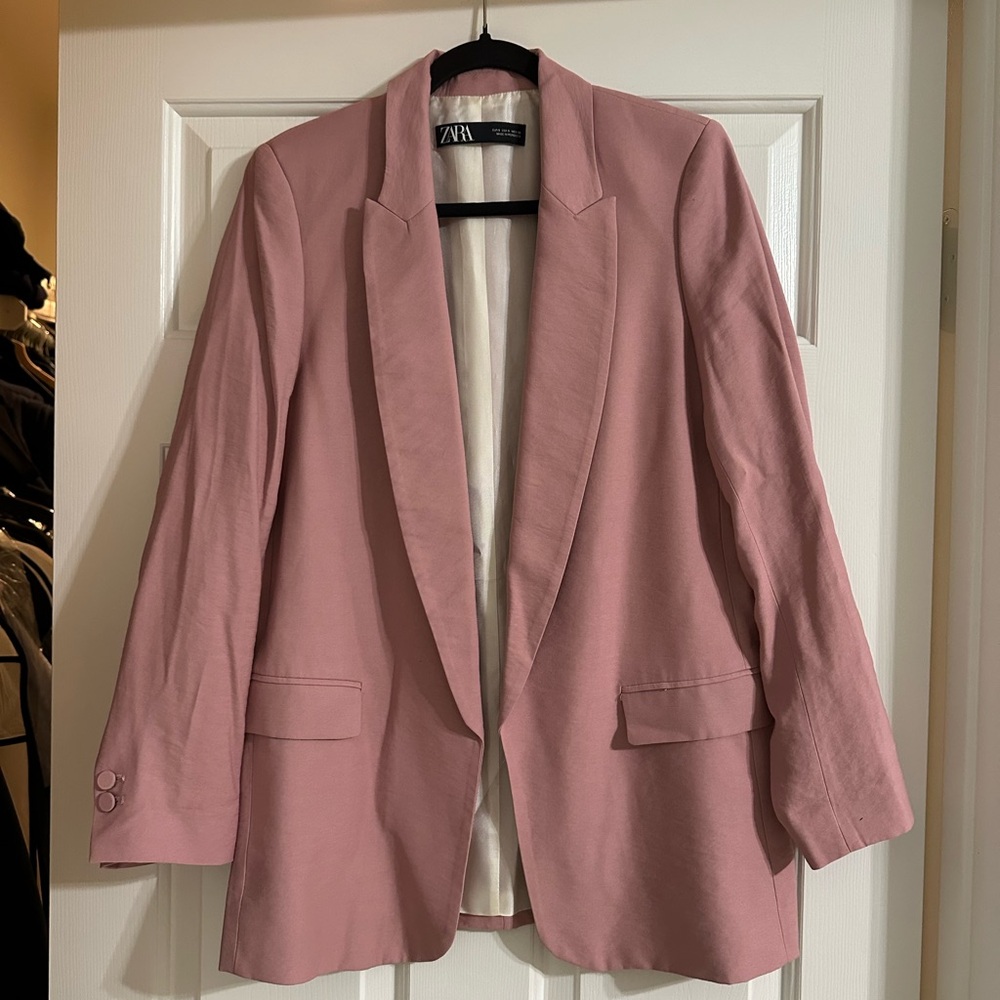Zara pink oversized fit blazer. Pre-loved.